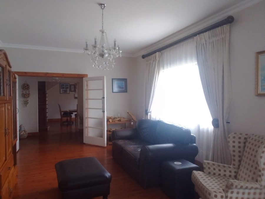 To Let 3 Bedroom Property for Rent in Selborne Eastern Cape